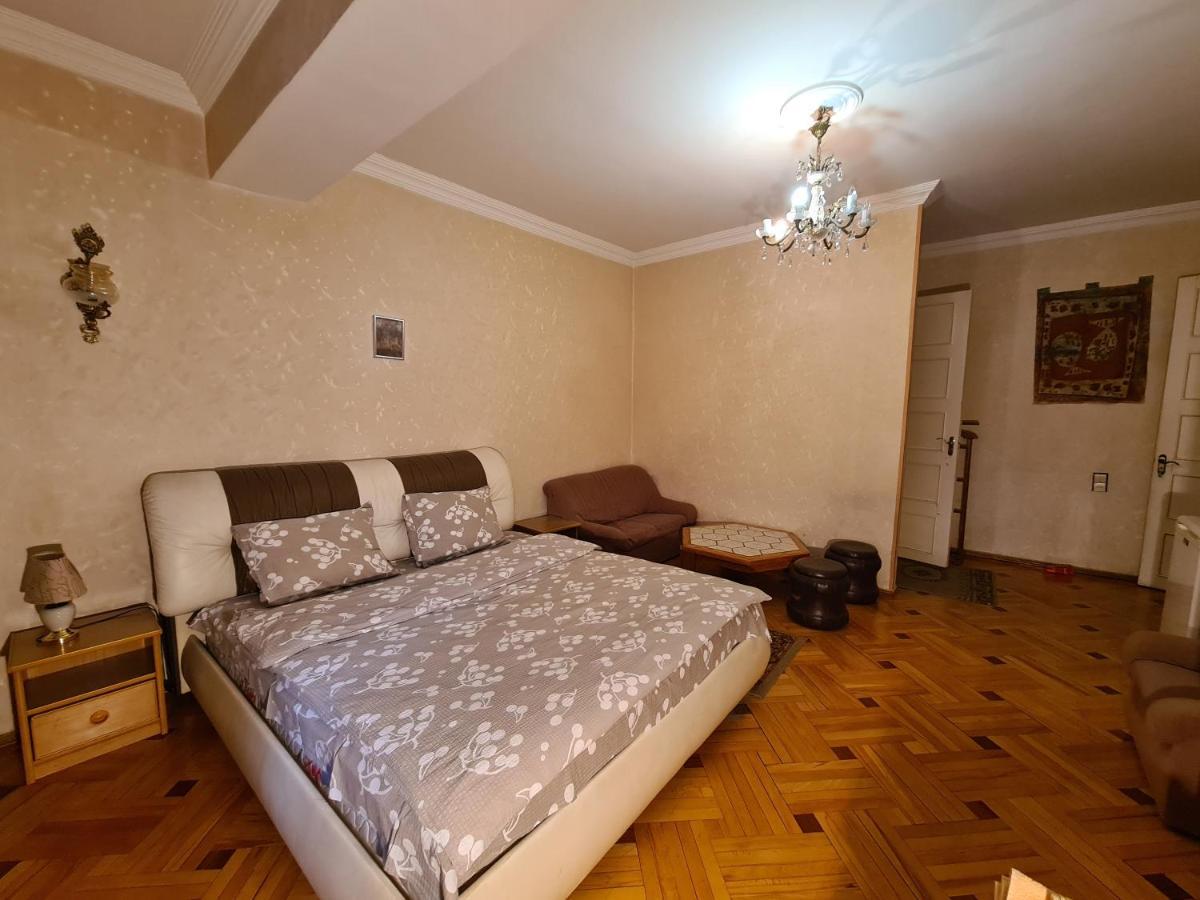 Hotel Bu Tbilissi Extérieur photo