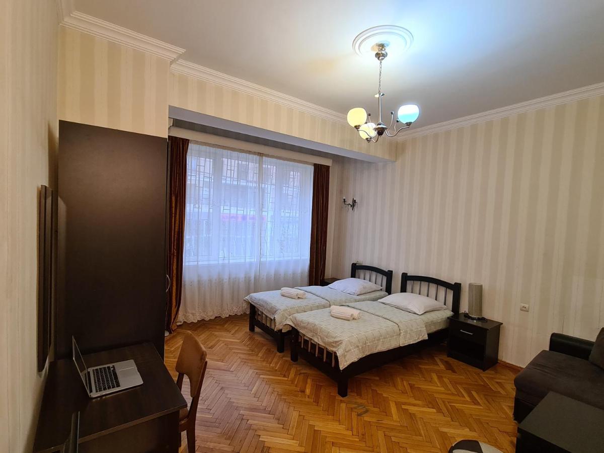 Hotel Bu Tbilissi Extérieur photo