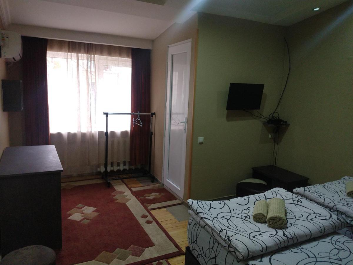 Hotel Bu Tbilissi Extérieur photo