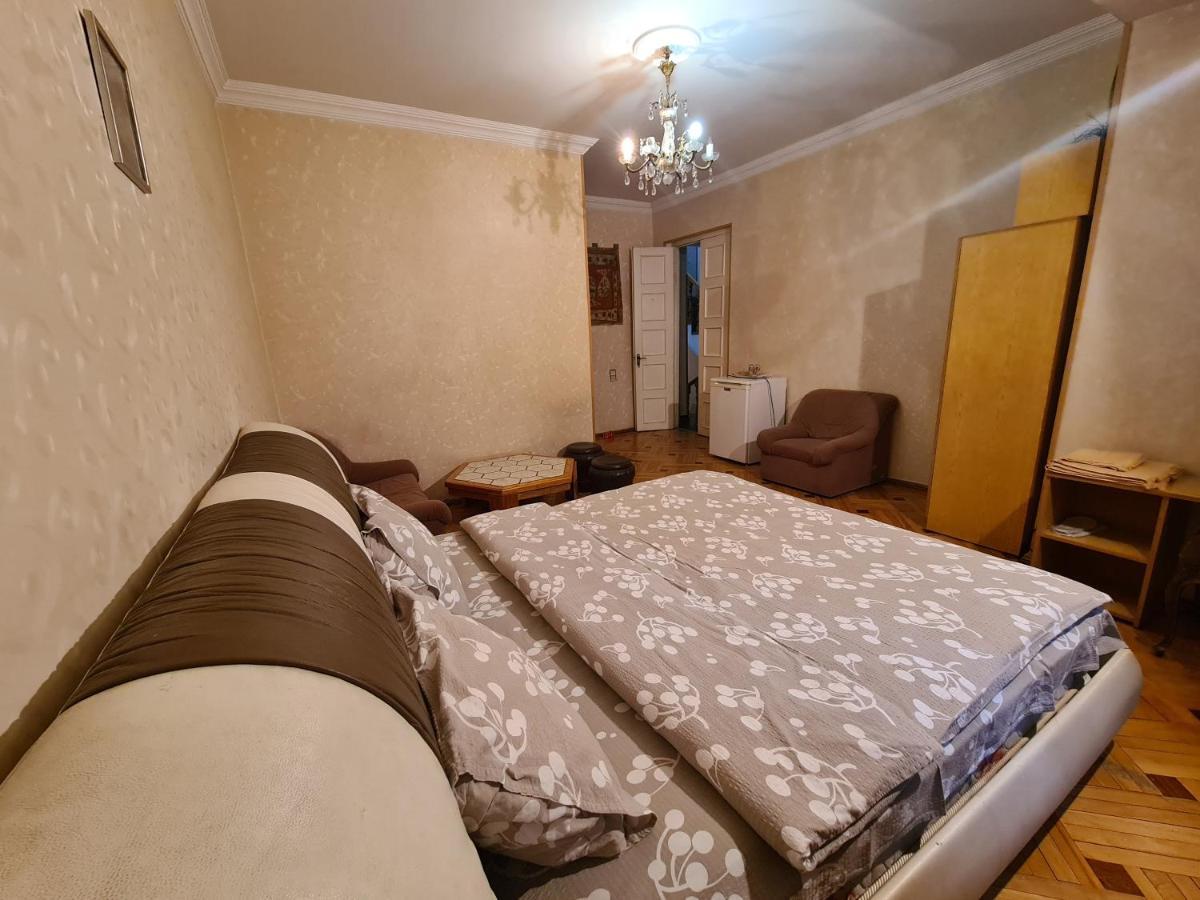 Hotel Bu Tbilissi Extérieur photo